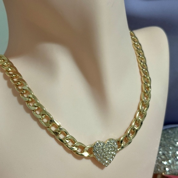 NEW | 18K Gold  Plated Chain Necklace with Heart Pendant Anthropologie - Picture 3 of 6